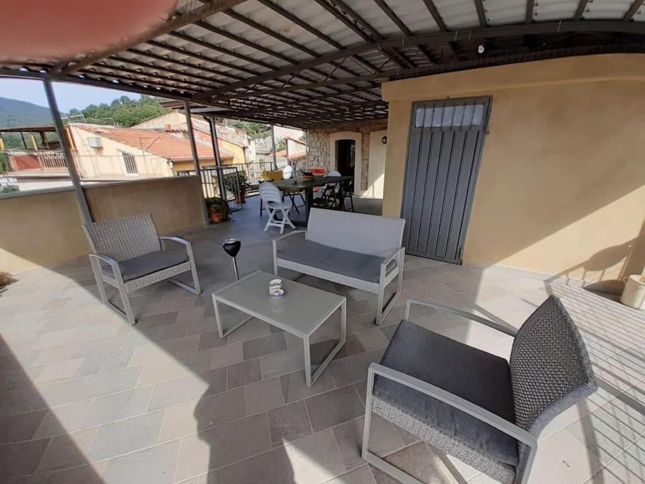 Willa Casa Torre Con Terrazza Panoramica Futani Zewnętrze zdjęcie